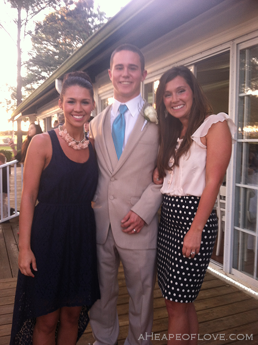 sisters with the groom